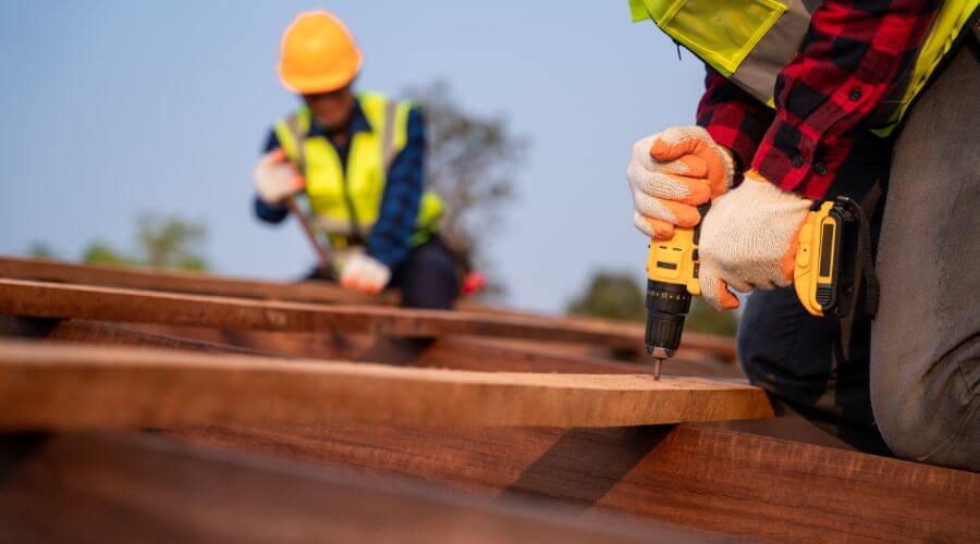 Professional gutter cleaning in Victorville, CA